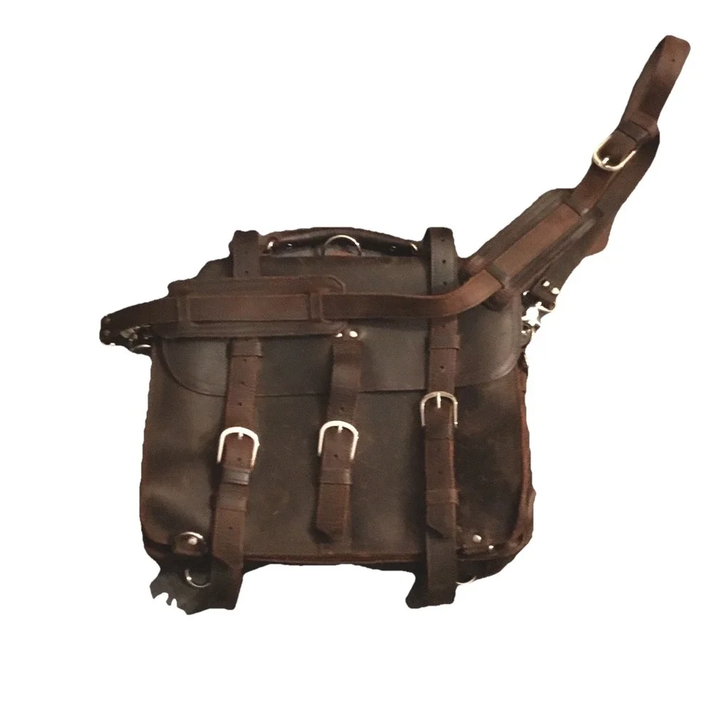 New Traveler 16" Large Classic Full Gain Leather Briefcase Backpack - Picture 4 of 9